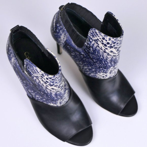 Calvin Klein Women's SZ 6.5 Sarine Blue Snakeskin Peep Toe Booties 4" Heel - Picture 5 of 13